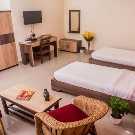 Hotel Aatreyee Dibrugarh Exterior photo