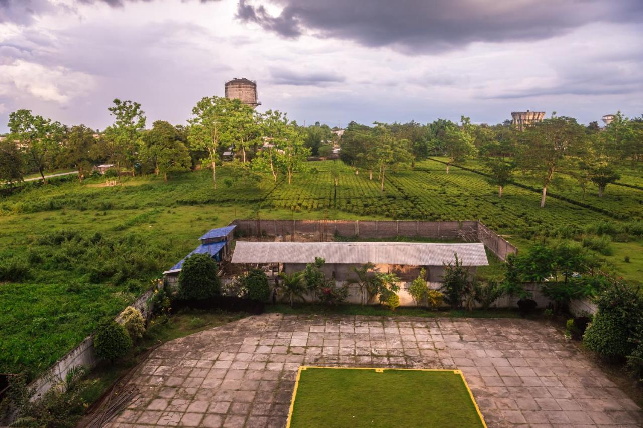 Hotel Aatreyee Dibrugarh Exterior photo